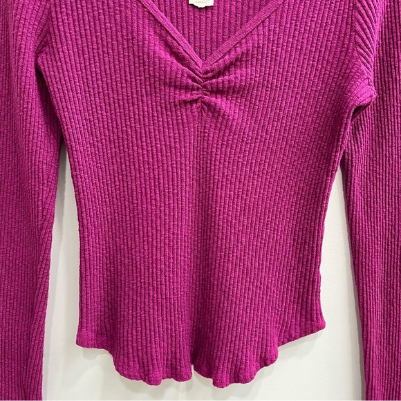 Y2K Anthropologie T.La Cinched V-Neck Top Magenta Pink Textured Ribbed Knit M - Picture 5 of 10